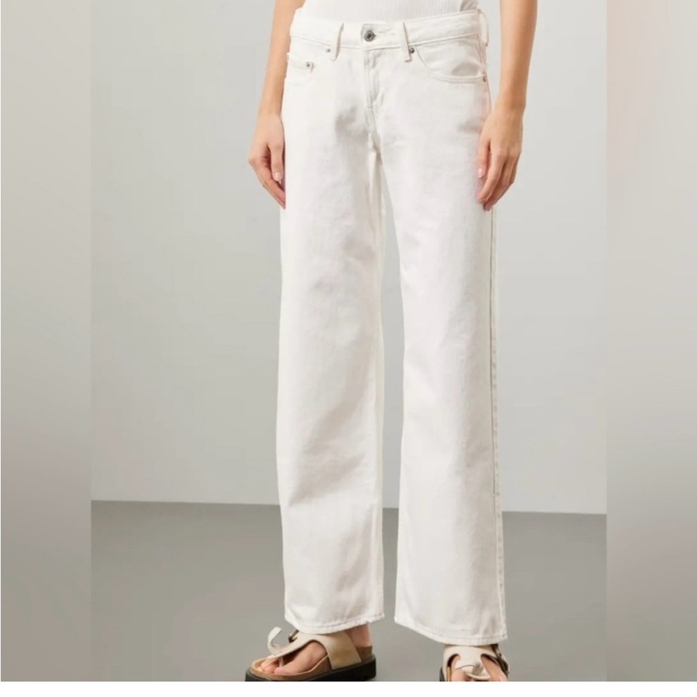 Levi's White Low Loose straight leg Women's Jeans 32 length